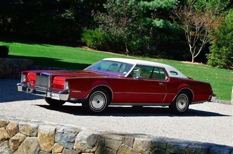 lincoln continental mk iv.